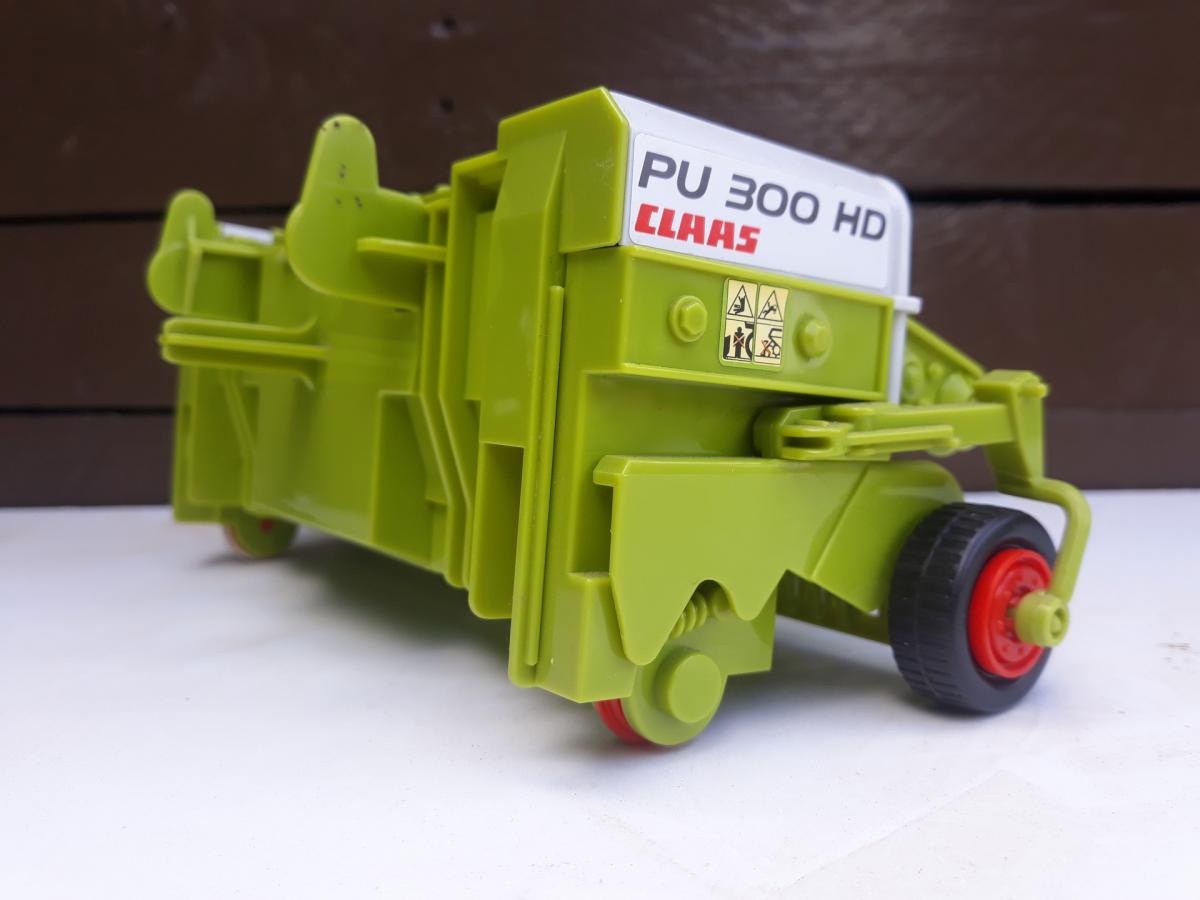 Claas Pick Up 300HD 1:16 – Lacavernedevance