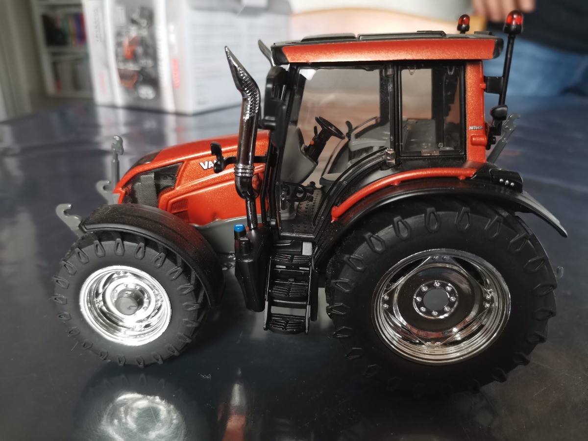 Valtra N 143 Ht3 Orange Edition Limitée Occasion Wiking 132