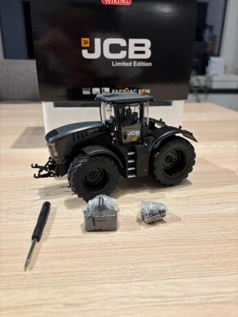 JCB anthracite 