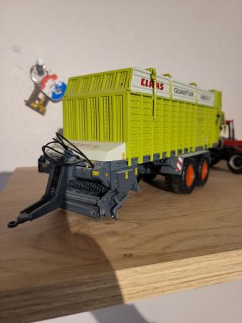 Autochargeuse CLAAS